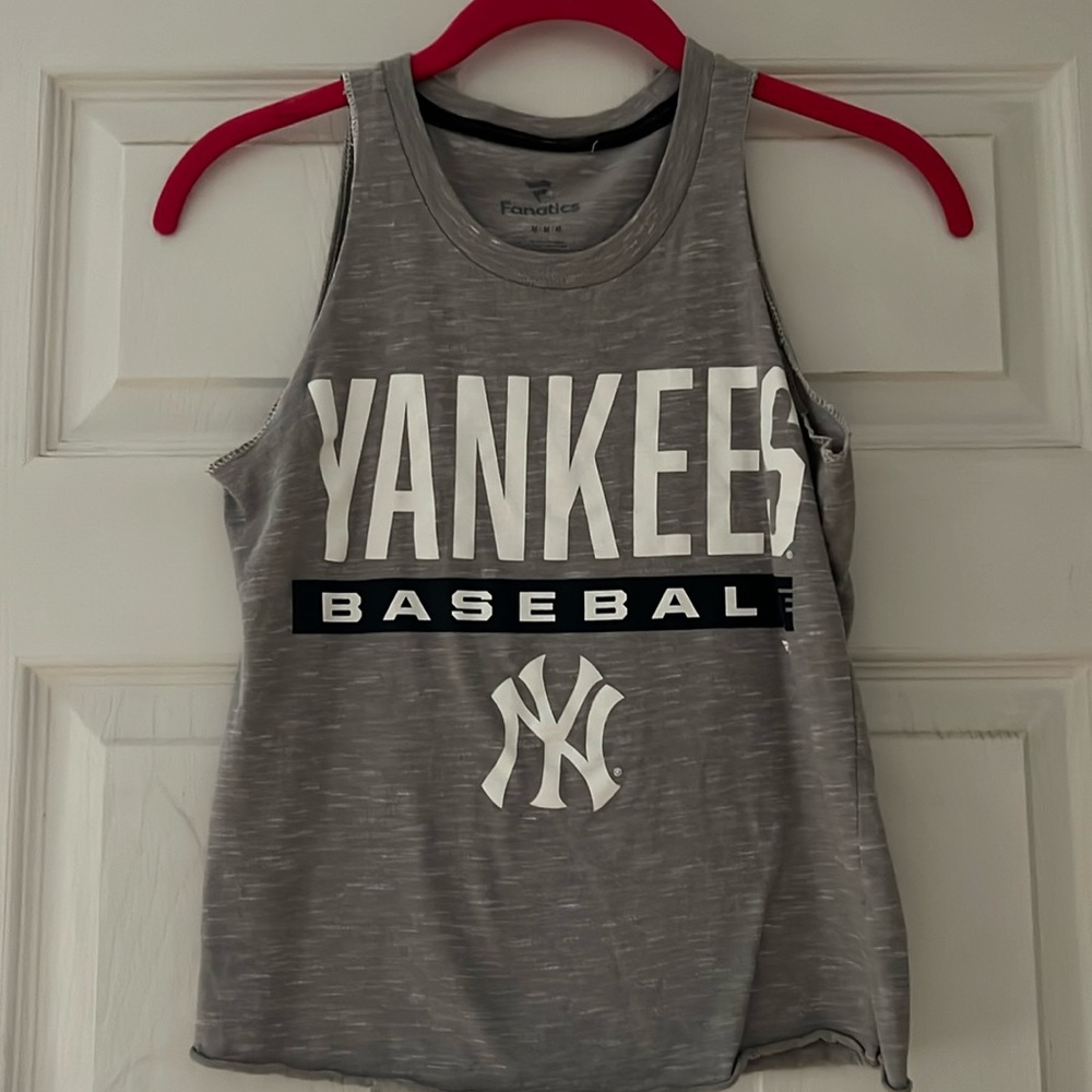 Yankees baseball tee